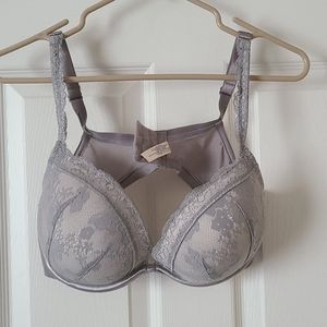Cacique Gray lace full coverage bra.